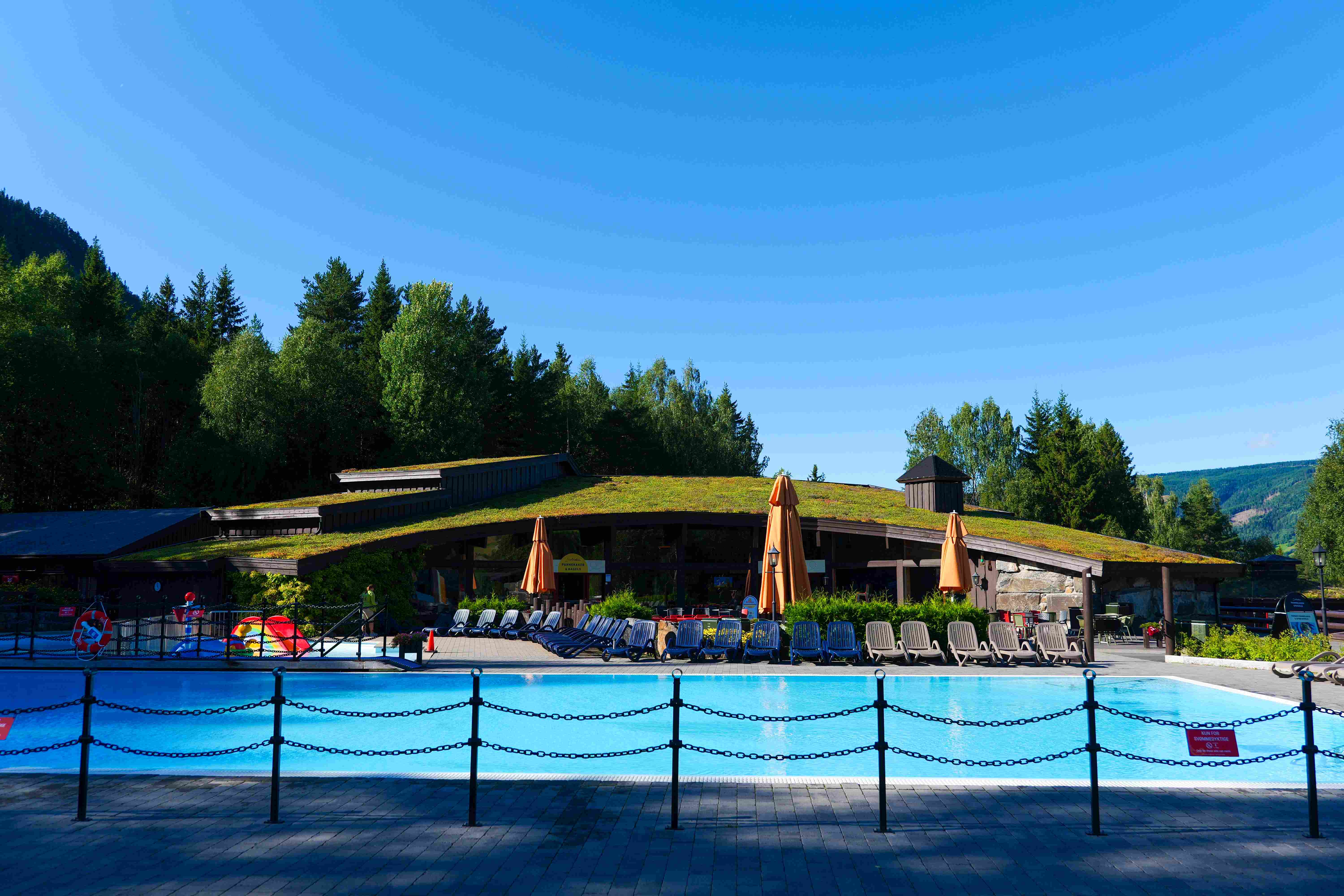 Basseng i Hunderfossen Eventyrpark