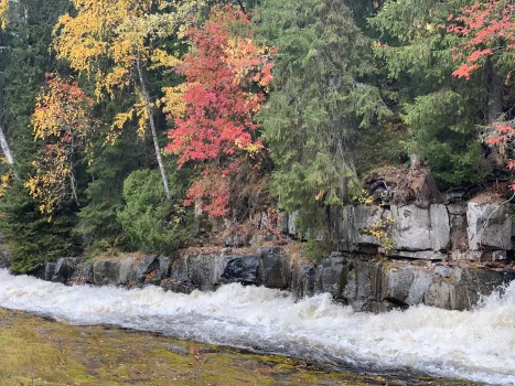 Vannfall i Mesnaelva i Lillehammer